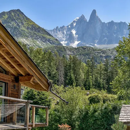 Chalet Black Stone *